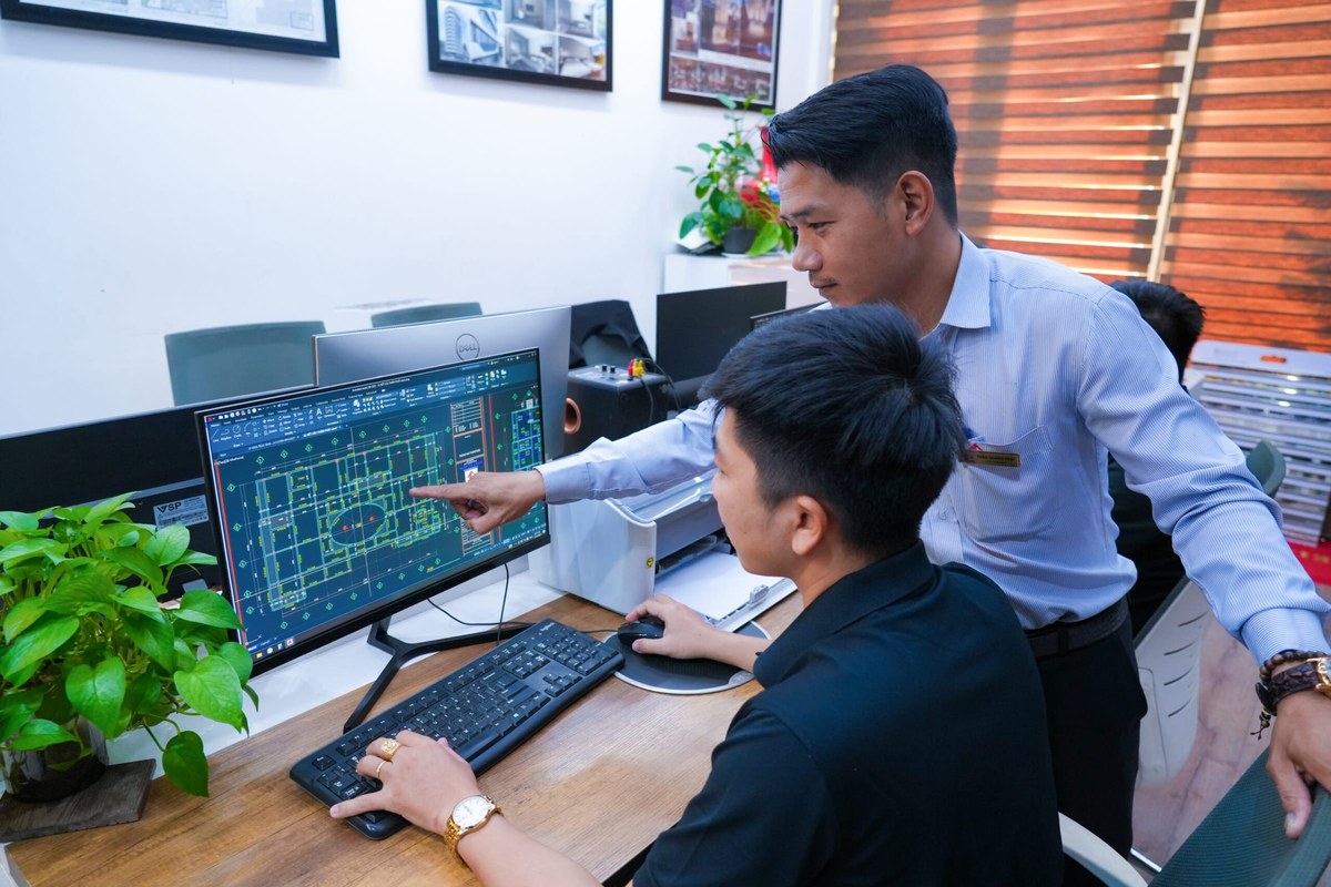 Kỹ sư kết cấu mới được đội ngũ giàu kinh nghiệm tại công ty trực tiếp kèm cặp & hướng dẫn tận tình